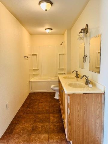 217 Main Street, Palacios, TX 77465