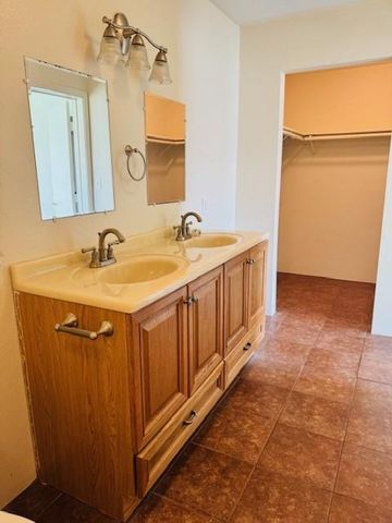 217 Main Street, Palacios, TX 77465