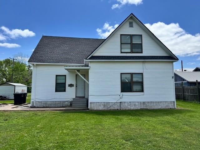 217 Main Street, Palacios, TX 77465