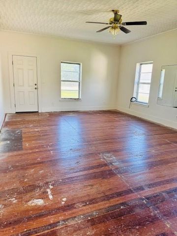 217 Main Street, Palacios, TX 77465