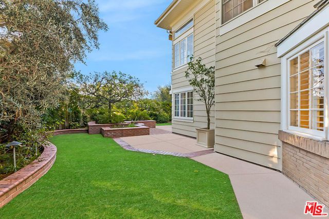 12557 The Vista, Los Angeles, CA 90049