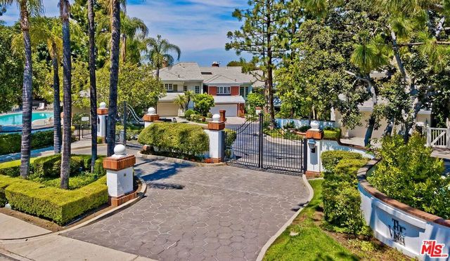 12557 The Vista, Los Angeles, CA 90049