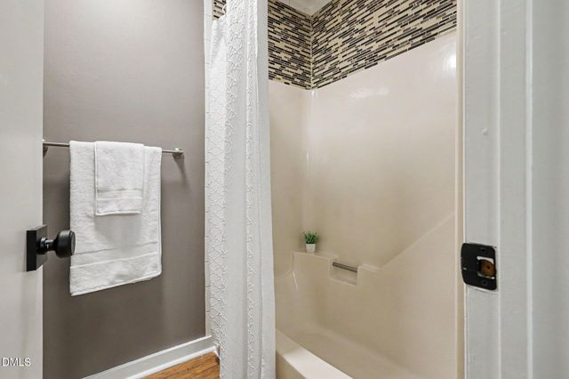 28 Willow Bridge Drive, Durham, NC 27707