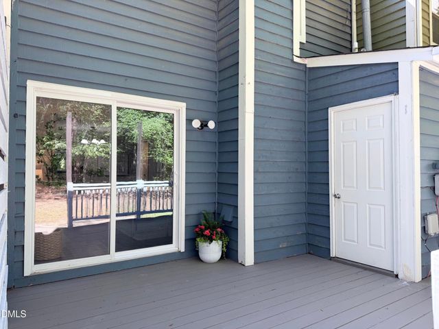 28 Willow Bridge Drive, Durham, NC 27707