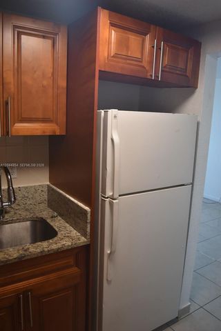 666 W 81st Street 311, Hialeah, FL 33014