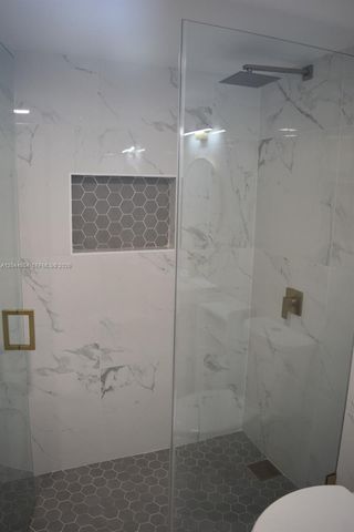 666 W 81st Street 311, Hialeah, FL 33014