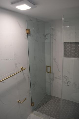 666 W 81st Street 311, Hialeah, FL 33014