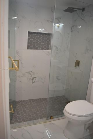 666 W 81st Street 311, Hialeah, FL 33014