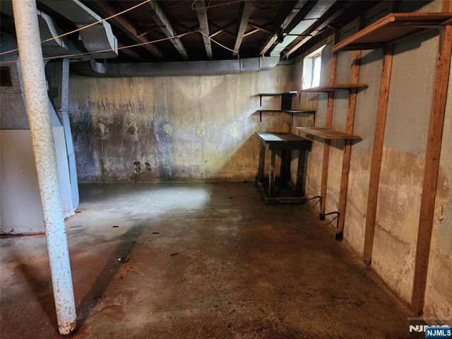 133 Shepard Avenue, Teaneck, NJ 07666