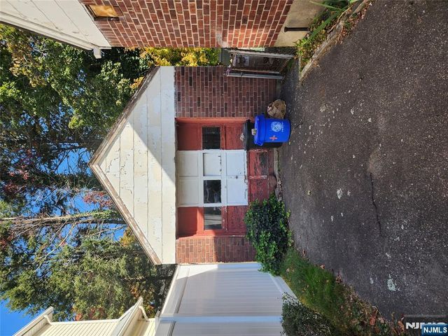 133 Shepard Avenue, Teaneck, NJ 07666