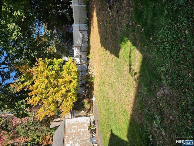 133 Shepard Avenue, Teaneck, NJ 07666