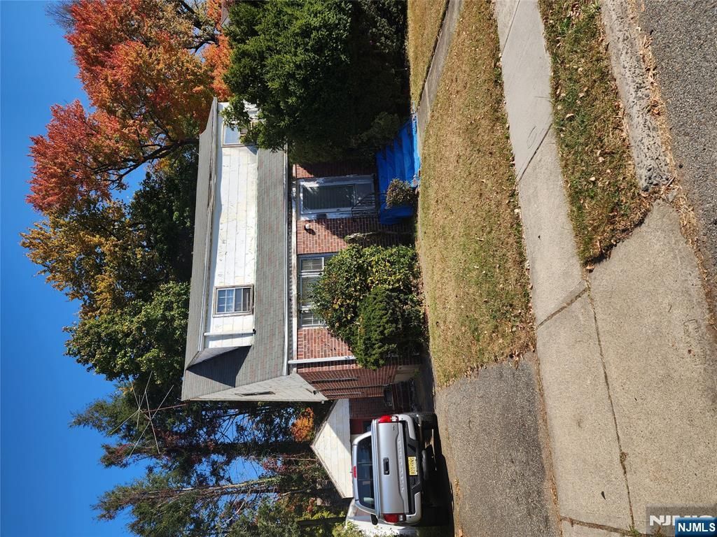 133 Shepard Avenue, Teaneck, NJ 07666