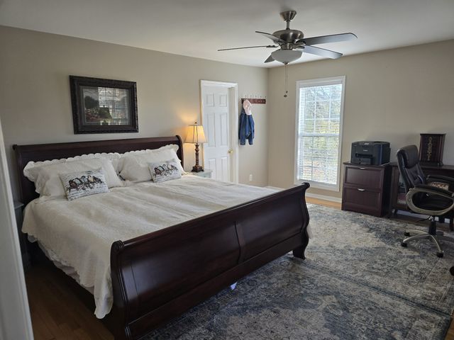 491 Hillview Dr, Lawrenceburg, TN 38464