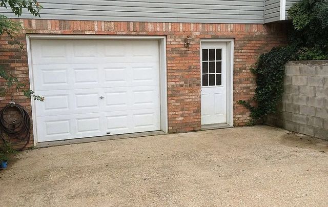 491 Hillview Dr, Lawrenceburg, TN 38464