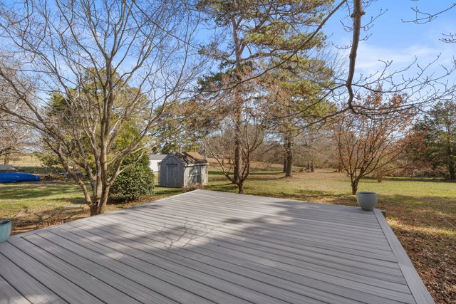 491 Hillview Dr, Lawrenceburg, TN 38464