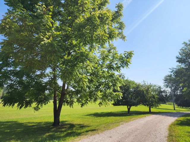 491 Hillview Dr, Lawrenceburg, TN 38464