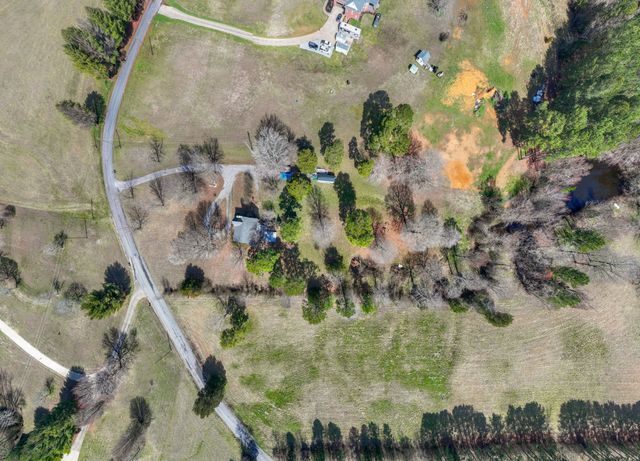 491 Hillview Dr, Lawrenceburg, TN 38464