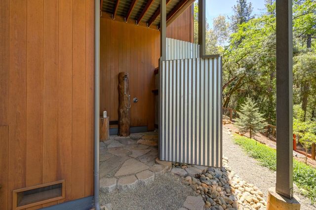 170 Justin Ct, Meadow Vista, CA 95722