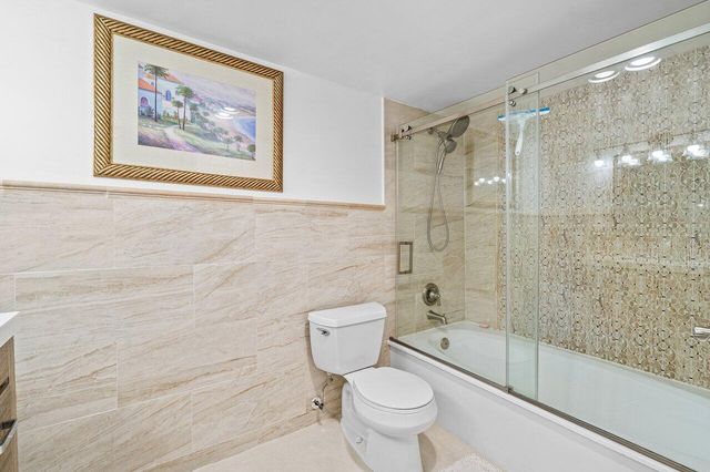 5771 Fairway Park Court 103, Boynton Beach, FL 33437