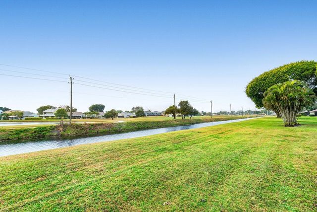 5771 Fairway Park Court 103, Boynton Beach, FL 33437