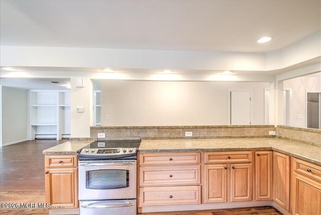 699 Aldrich Road, Howell, NJ 07731