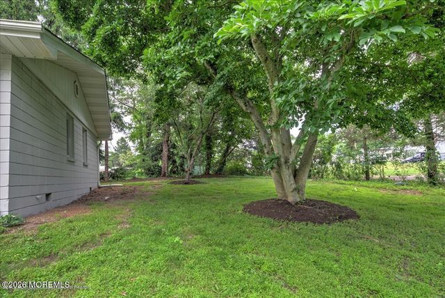 699 Aldrich Road, Howell, NJ 07731
