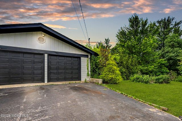 699 Aldrich Road, Howell, NJ 07731
