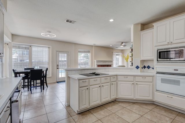 2816 Lakehollow Lane, Flower Mound, TX 75028