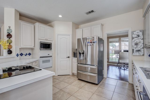 2816 Lakehollow Lane, Flower Mound, TX 75028