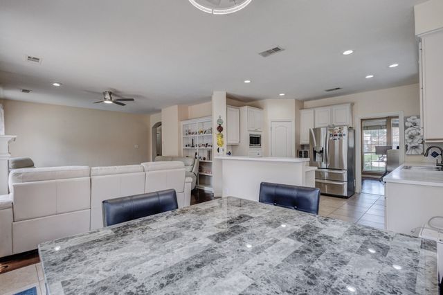 2816 Lakehollow Lane, Flower Mound, TX 75028
