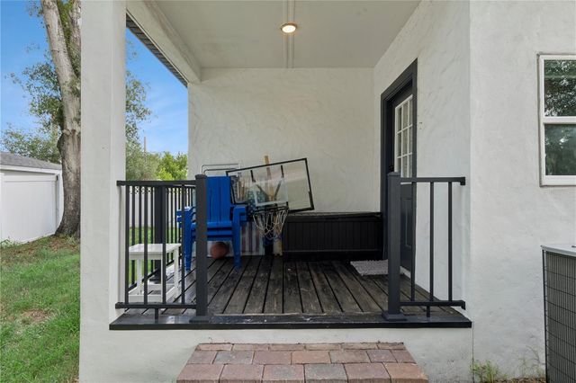732 E ORANGE AVENUE, Eustis, FL 32726