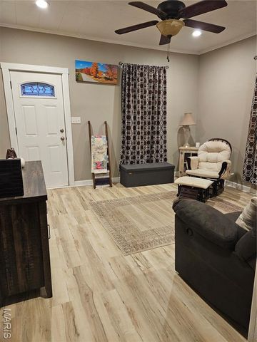 208 E Throp Street, Troy, IL 62294