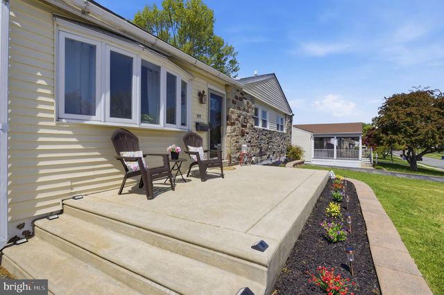 109 SHUBROOK LN, Aston, PA 19014