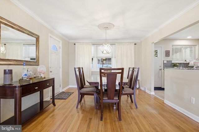 109 SHUBROOK LN, Aston, PA 19014
