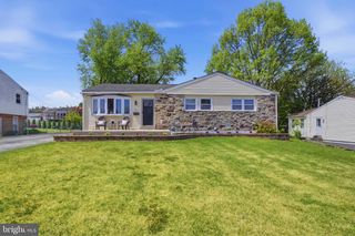 109 SHUBROOK LN, Aston, PA 19014