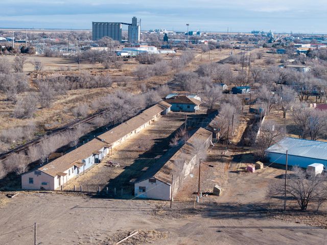 808 W 7th Street, Dalhart, TX 79022