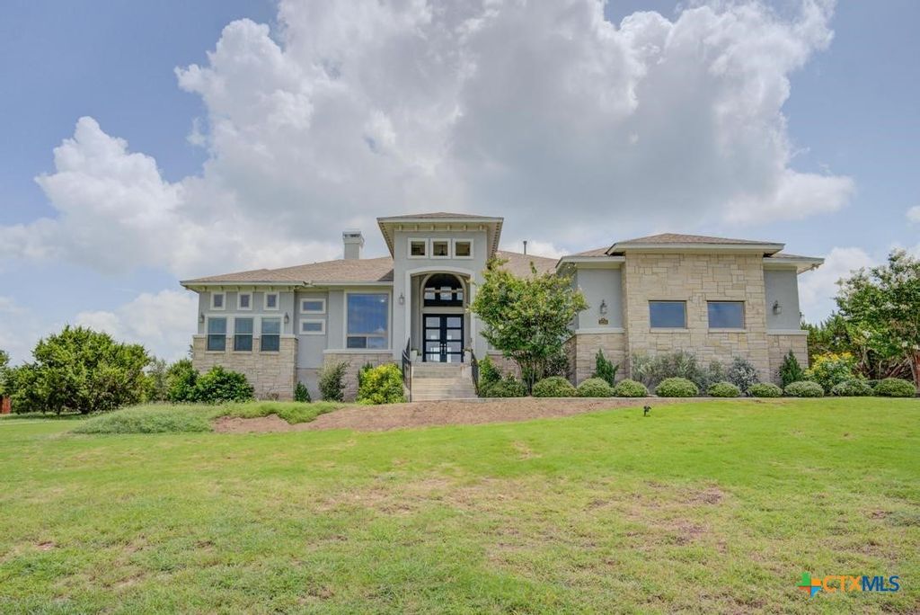 1234 Smoky Loop Road, New Braunfels, TX 78132