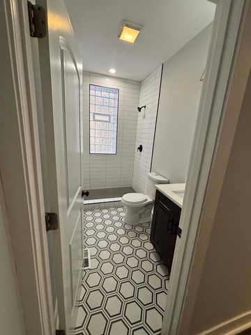 6511 S Peoria Street 1, Chicago, IL 60621