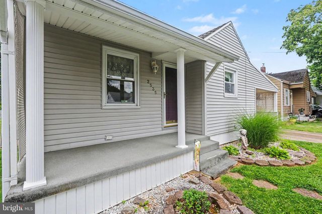2535 NORTHLAND AVE, York, PA 17406