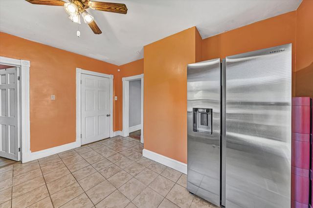 762 Arbutus AVE SE, Roanoke, VA 24014