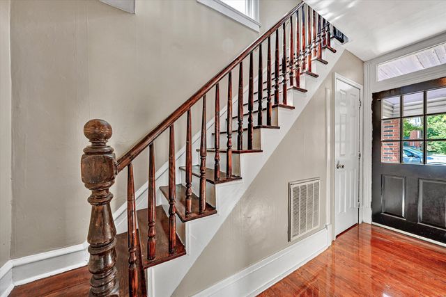 762 Arbutus AVE SE, Roanoke, VA 24014