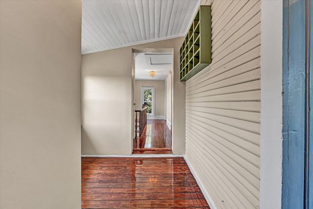 762 Arbutus AVE SE, Roanoke, VA 24014