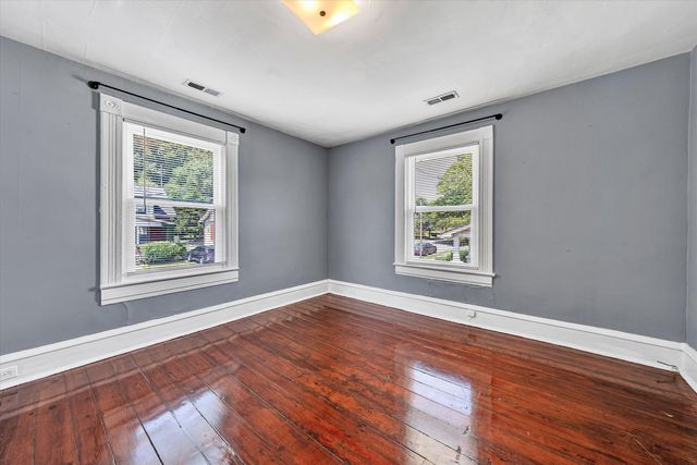 762 Arbutus AVE SE, Roanoke, VA 24014