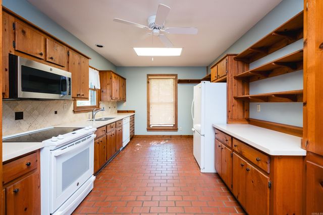 1204 North Point Lane, North Little Rock, AR 72116