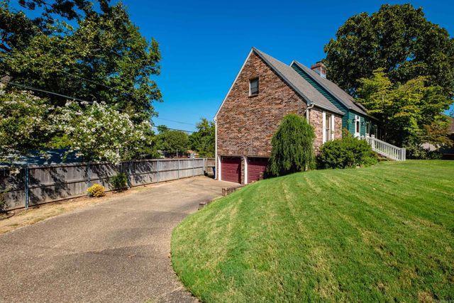 1204 North Point Lane, North Little Rock, AR 72116