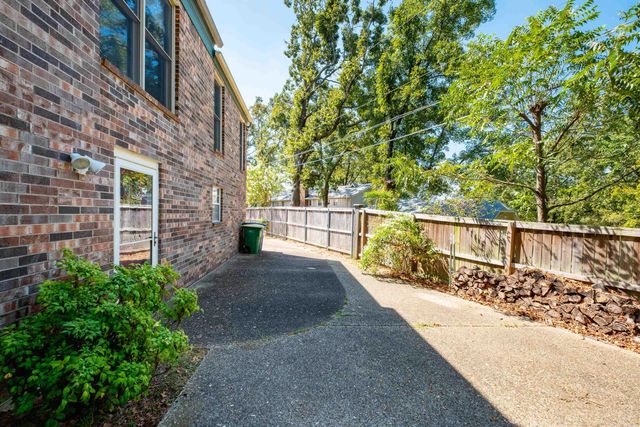 1204 North Point Lane, North Little Rock, AR 72116