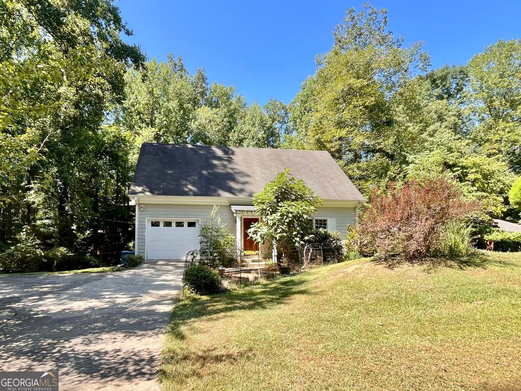 215 McDuffie Drive, Athens, GA 30605