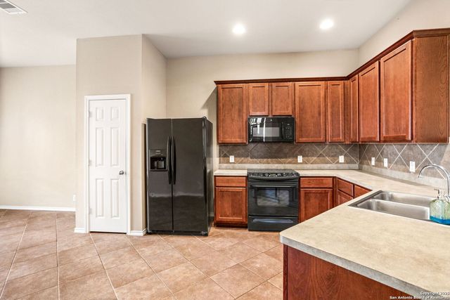 6737 Terra Rye, San Antonio, TX 78240