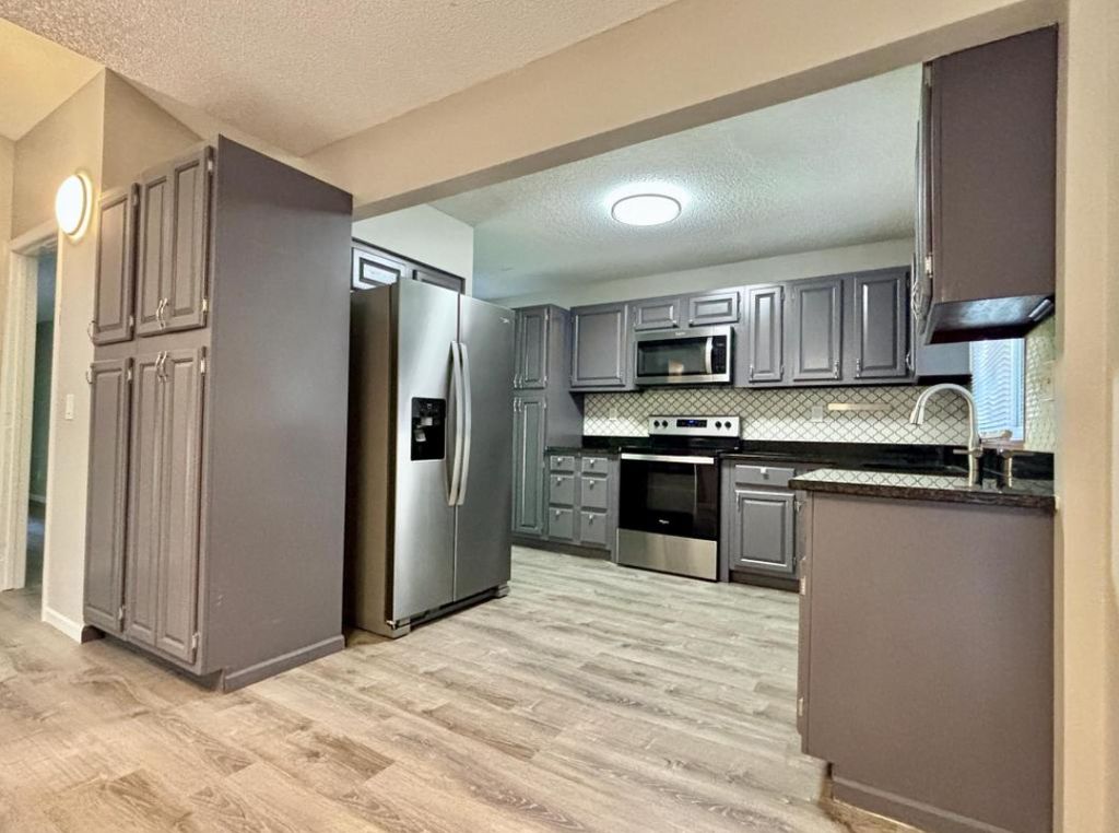 1414 W Danube Road, Fridley, MN 55432 — photo 3
