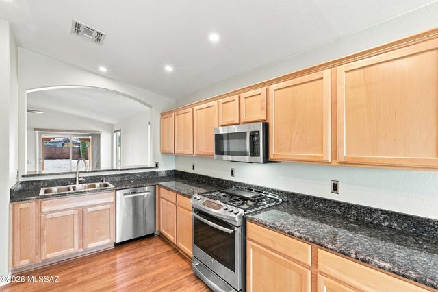 8987 N Mexican Sage Place, Tucson, AZ 85742